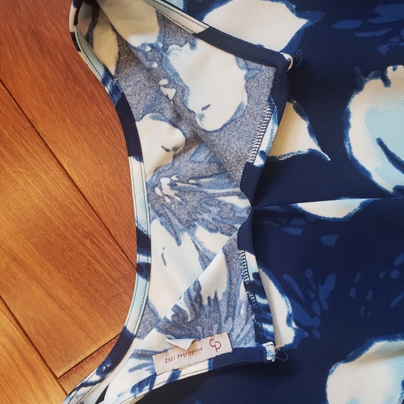 Blue and White Floral dress, women's size 10 - Picture 7 of 9